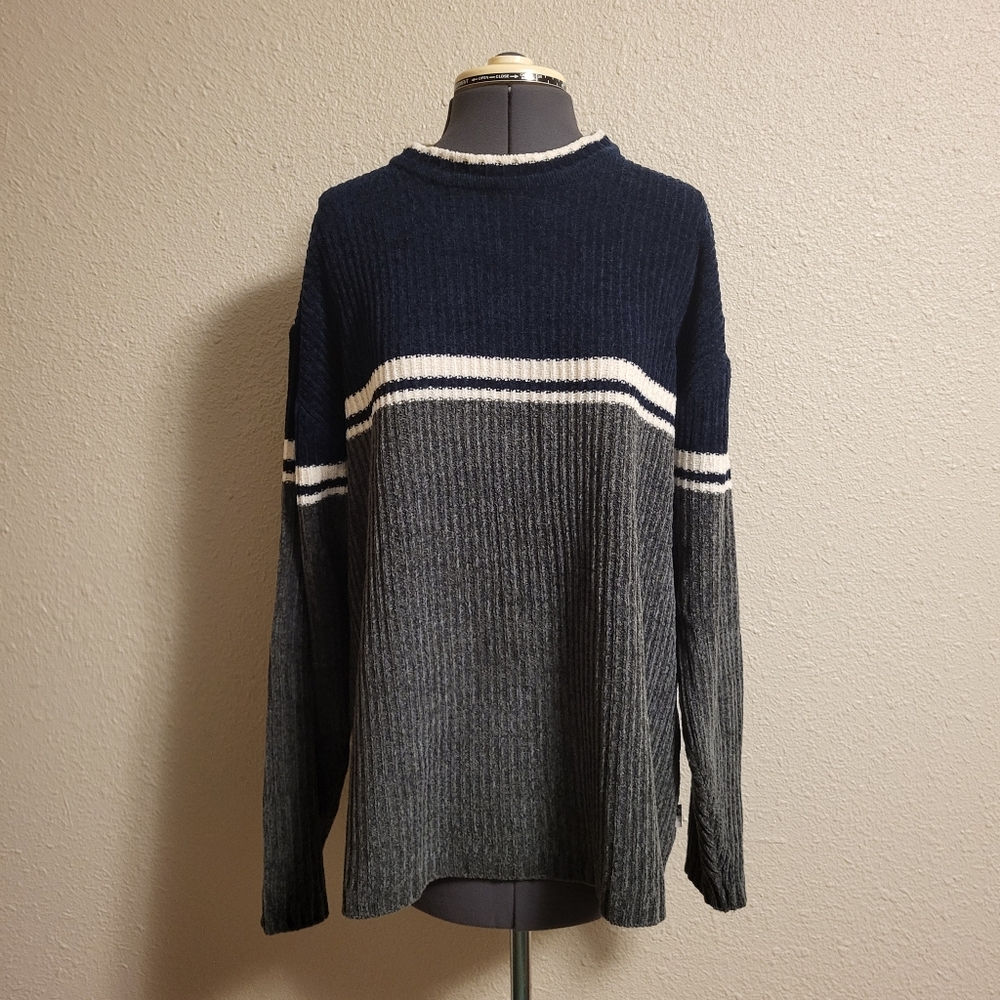 Xtremegear Blue, Gray & White Knit Sweater Size Large
